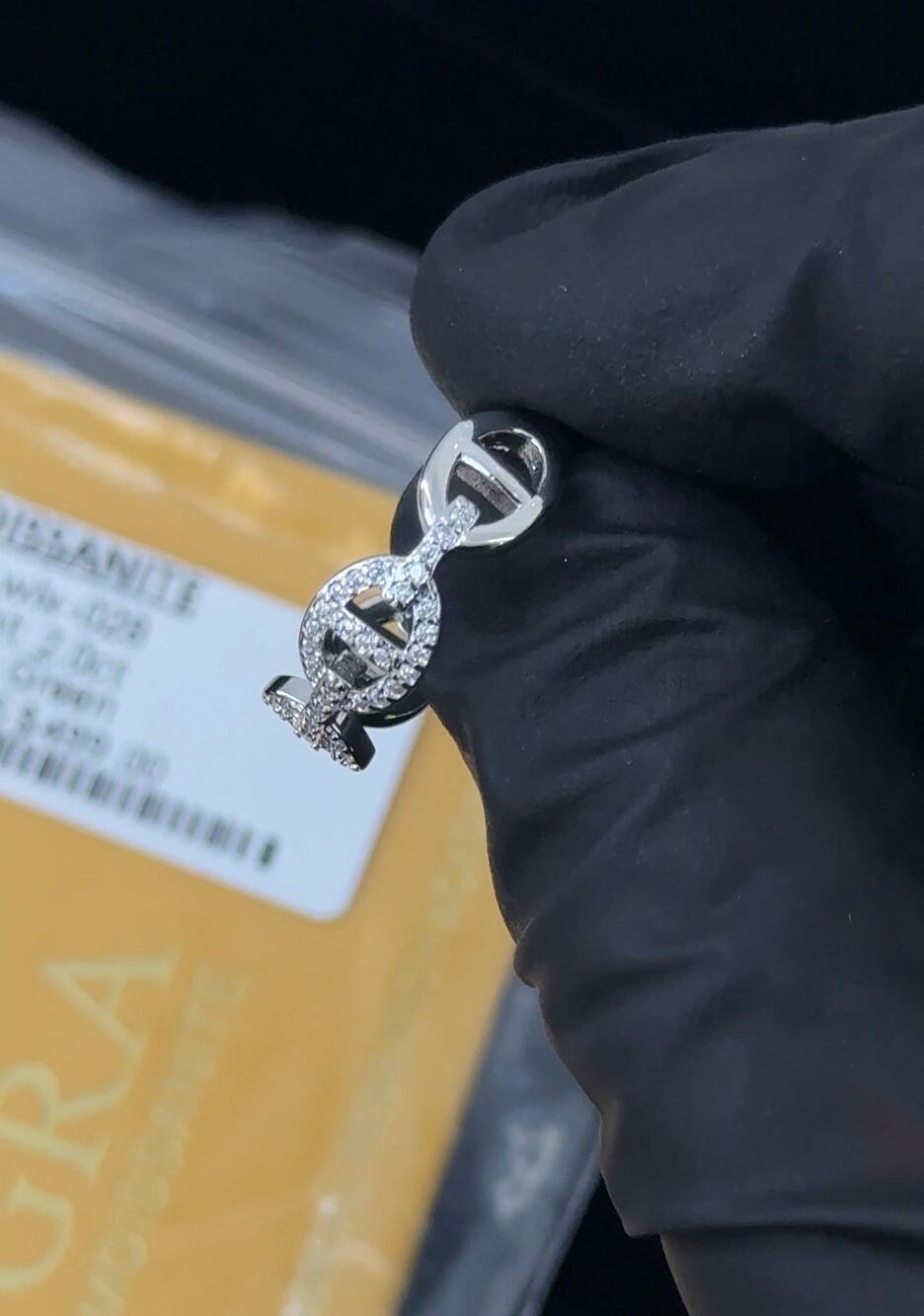 Moissanite Chain Link Ring size 7